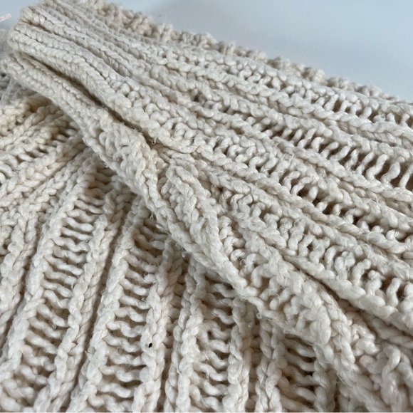 Free People Infinite V-Neck Sweater Chunky Cozy Cream Knit Women’s Size XS - Picture 14 of 14